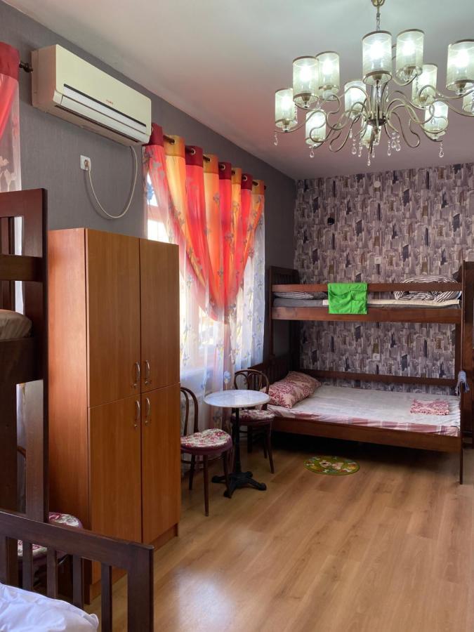 Centre Hostel Mukatjevo Eksteriør billede