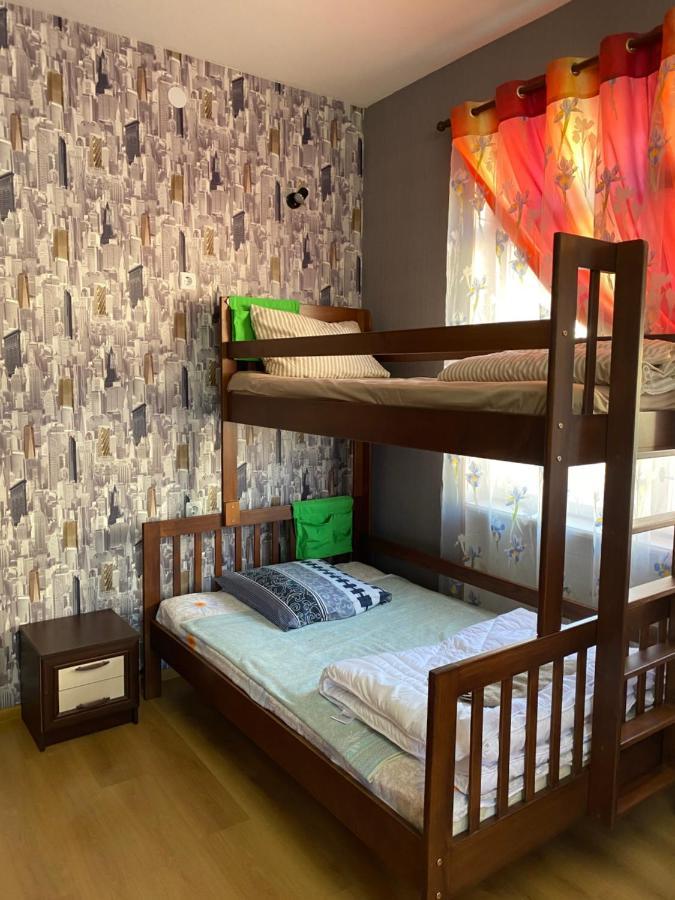 Centre Hostel Mukatjevo Eksteriør billede