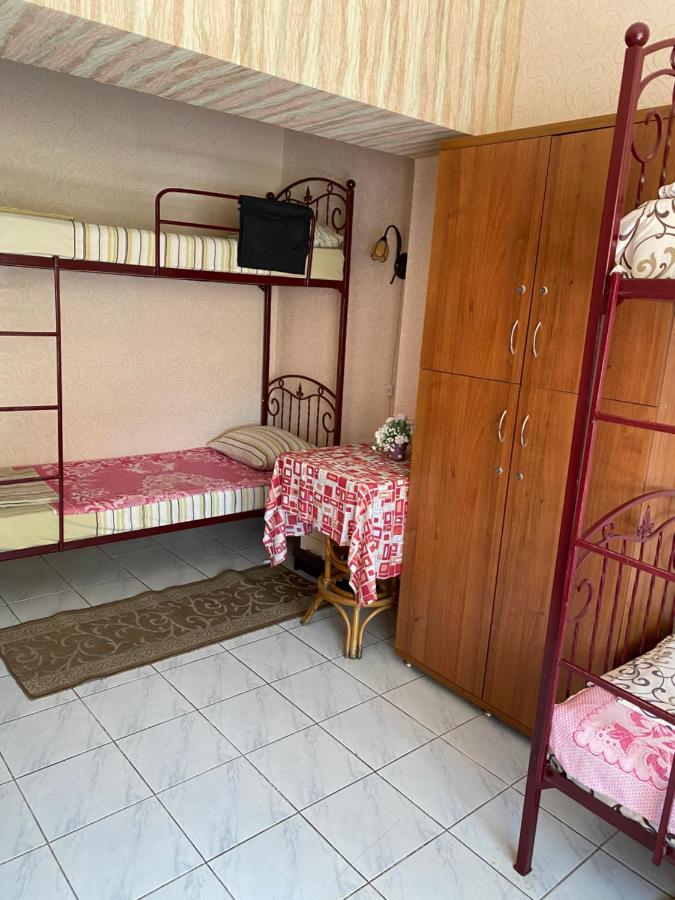 Centre Hostel Mukatjevo Eksteriør billede